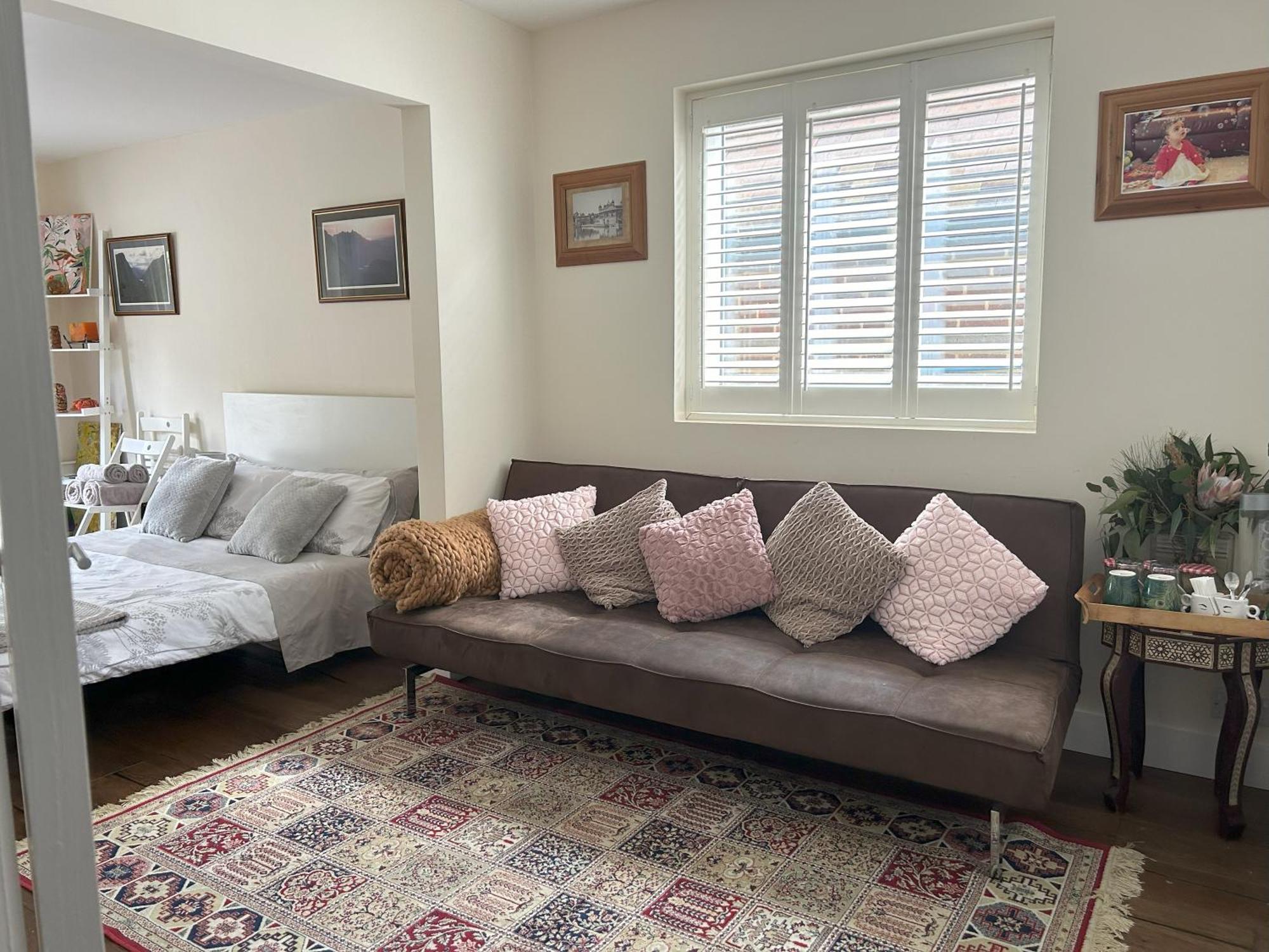 Sanctuary By The Sea With Large Room Including Lounge, Bathroom, Direct Garden Access & Free Parking Brighton Exterior photo